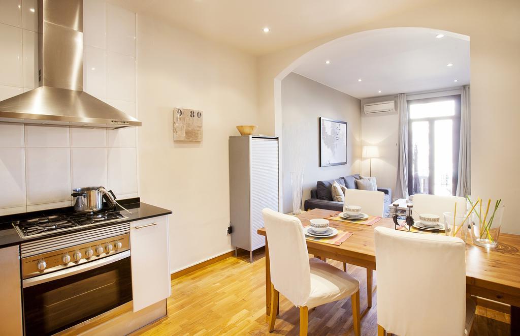 Apartments Barcelona & Home Deco Viladomat Εξωτερικό φωτογραφία