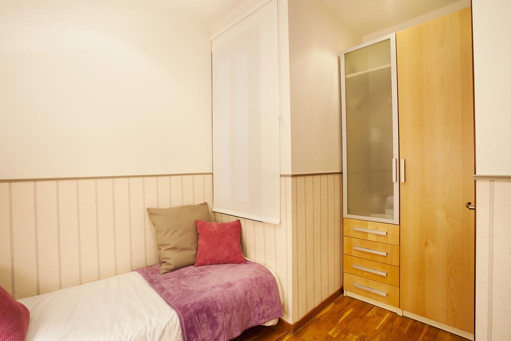 Apartments Barcelona & Home Deco Viladomat Εξωτερικό φωτογραφία